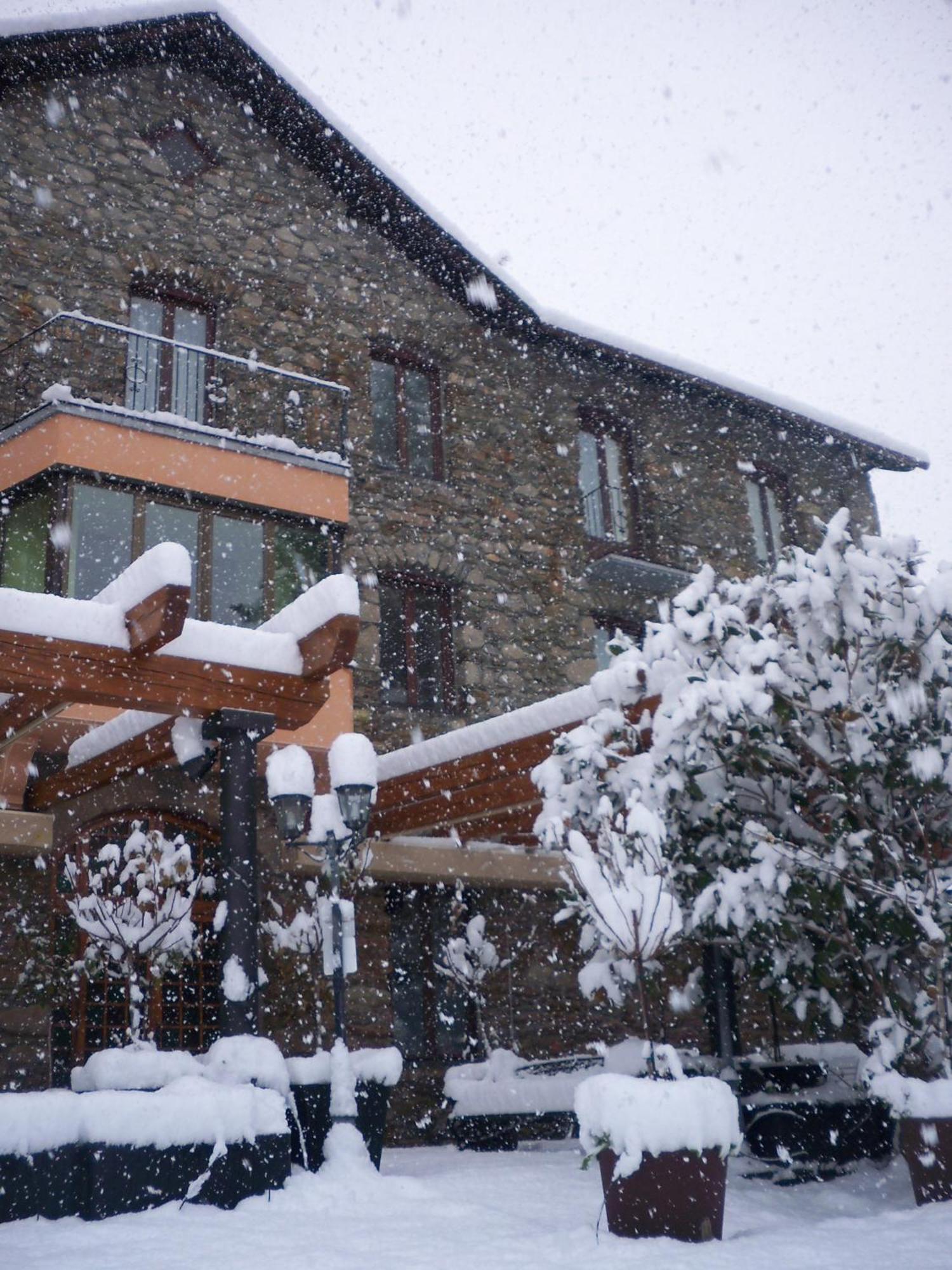 Hostal Vall D'Aneu By Arcas & Sambola Esterri d'Àneu Exteriör bild