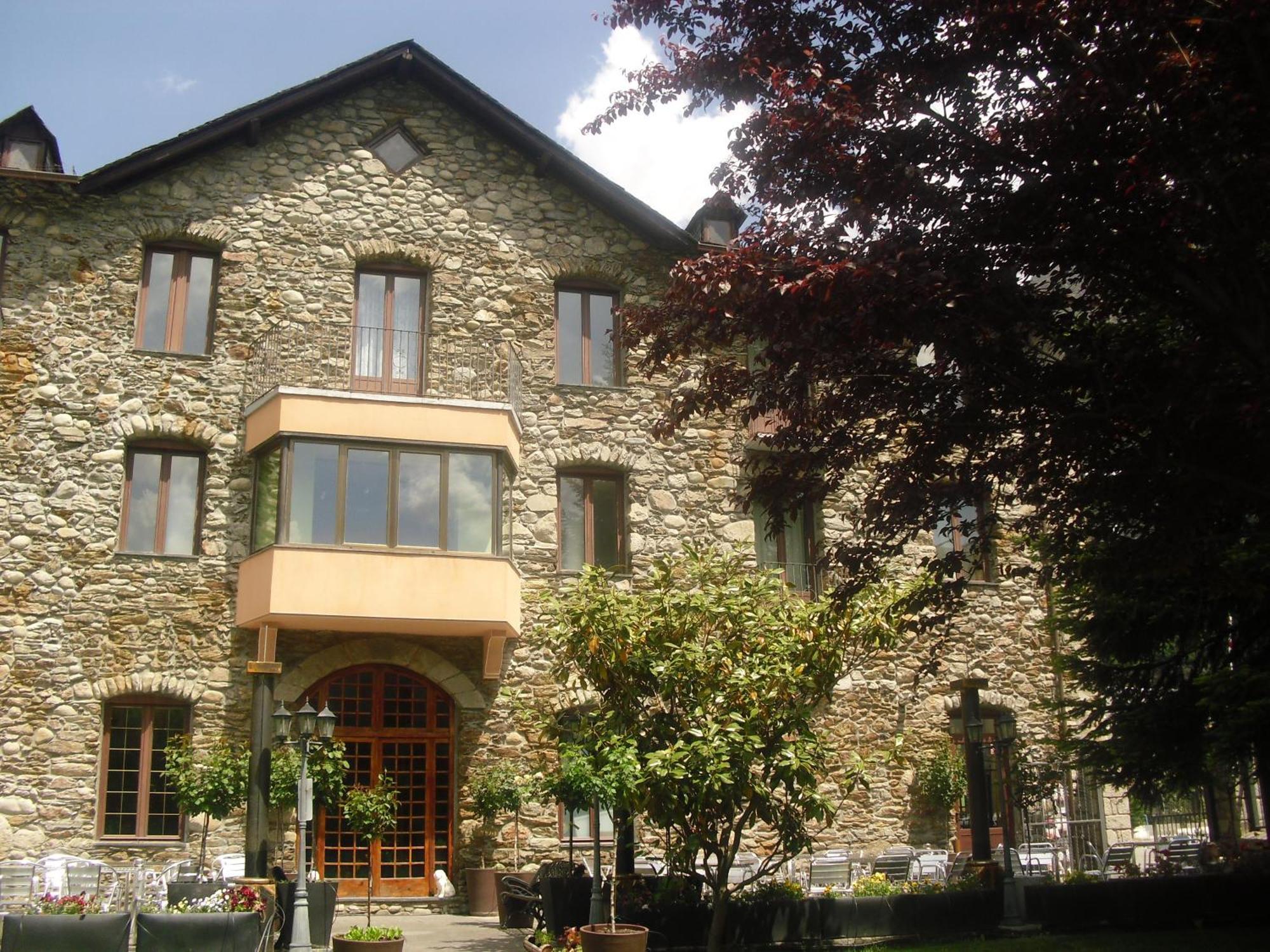 Hostal Vall D'Aneu By Arcas & Sambola Esterri d'Àneu Exteriör bild