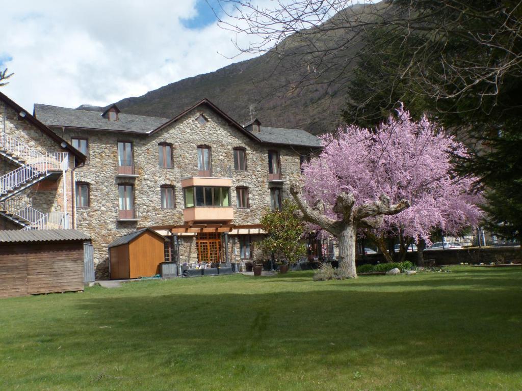 Hostal Vall D'Aneu By Arcas & Sambola Esterri d'Àneu Exteriör bild